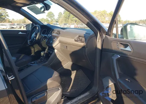 2021 Volkswagen Tiguan 2.0T Se/2.0T Se R-Line Black/2.0T Sel from USA, damaged, VIN 3VV2B7AX5MM110554